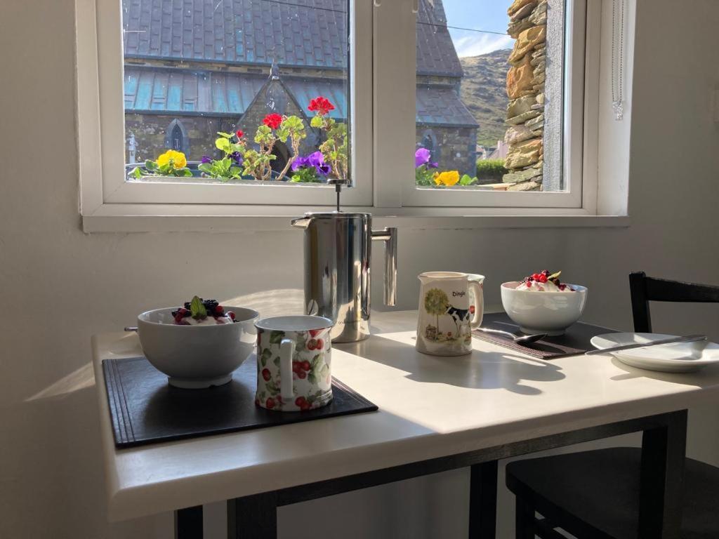 Cille Apartments, Ballyferriter Village Dış mekan fotoğraf